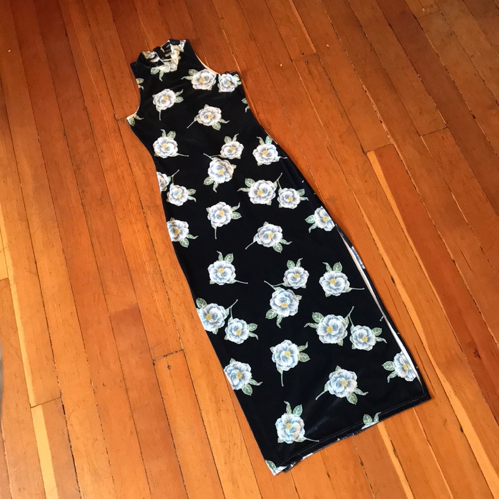 MINKPINK Velvet Maxi Dress S White Floral Leg Slit